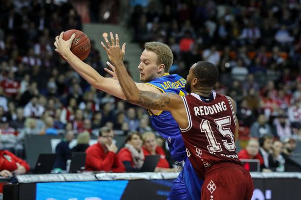 疑引起了足 疑引起了足